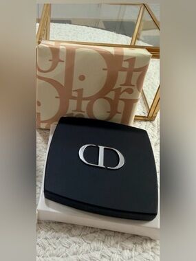 ✨ New -Dior l Makeup | Compact Mirror NIB & Gift Wrapped ❣️Silver or Black